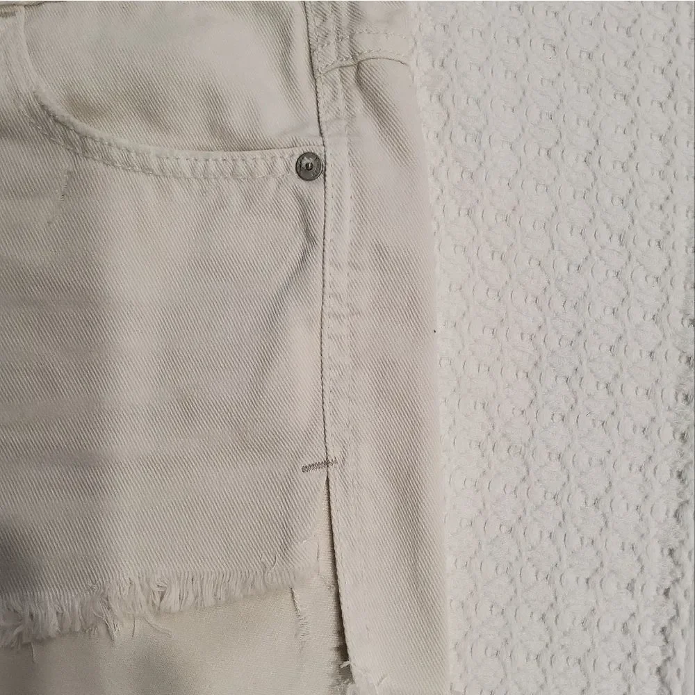 Free People Women's Distressed Cutoff Shorts Size 27